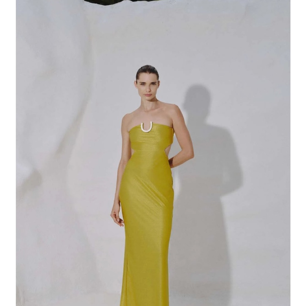 Elegant Strapless Yellow Dress